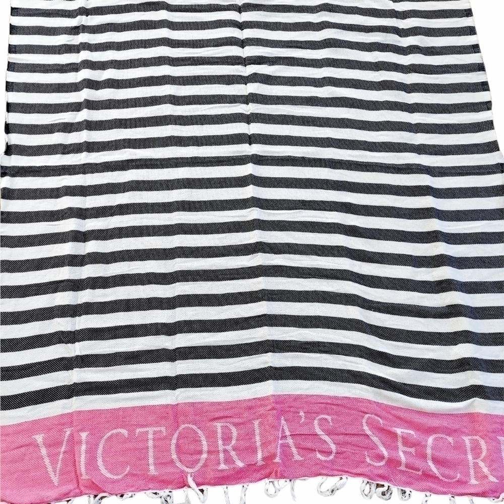 Victoria's Secret Throw Blanket 49 X 58 Large Logo